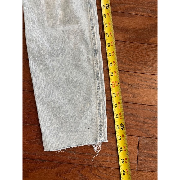 Hollister Ultra High Rise Mom Jeans Light Wash Distressed W24 L27 - Picture 10 of 16